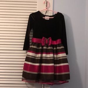 Girls holiday dress